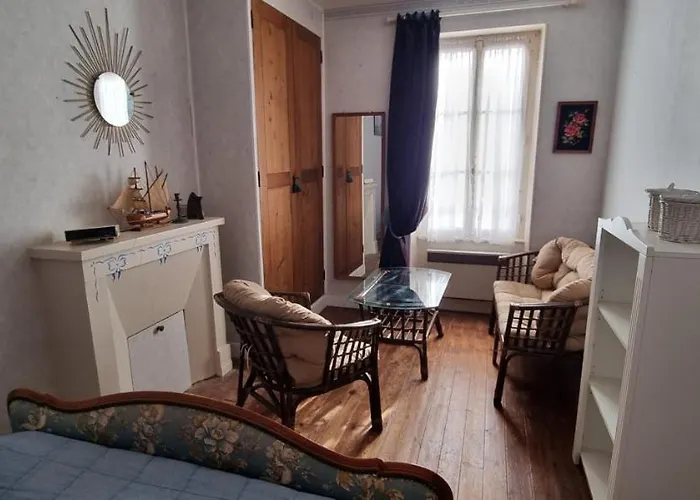 Maison De Bord De Normandie Du Debarquement Proche Caen *